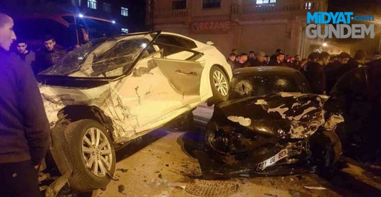 Midyat’ta Trafik kazası: 5 Yaralı