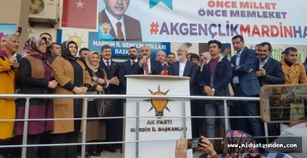 AK Parti'nin Büyükşehir adayı Vejdi Kahraman'a coşkulu karşılama