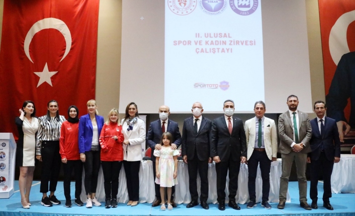 Mardin'de, 2. Ulusal Spor ve Kadın Zirvesi ve Çalıştayı Yapıldı