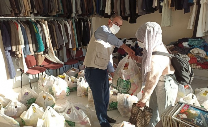 Mardin’de Mevlit Yemeği Yerine Muhtaçlara Gıda Dağıttılar