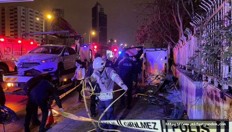 İstanbul’da durakta bekleyen Midyatlı kardeşler kaza kurbanı