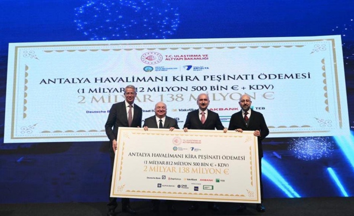 Ulaştırma ve Altyapı Bakanı Adil Karaismailoğlu'dan Antalya Havalimanı Projesi açıklaması.