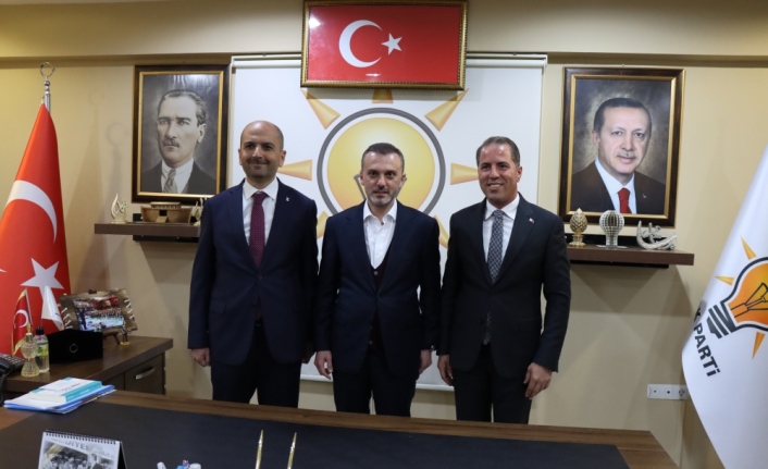 AK Parti Genel Başkan Yardımcısı Kandemir, AK Parti Kilis İl Başkanlığını ziyaret etti