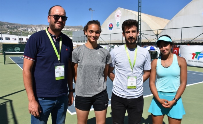 Cudi Cup Uluslararası Tenis Turnuvası, Şırnak'ta sürüyor
