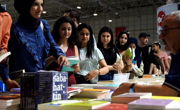 Gaziantep Kitap Fuarı'nı 9 günde 663 bin kişi ziyaret etti