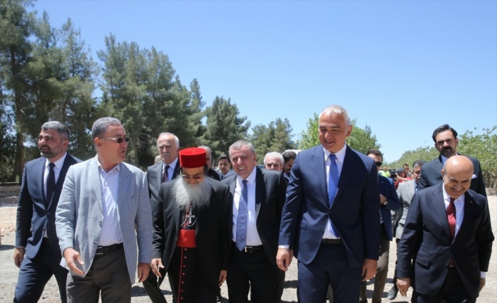 Kültür ve Turizm Bakanı Ersoy, Mardin'de temaslarda bulundu