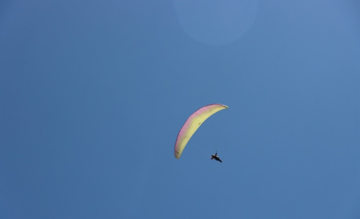 Adıyaman'da yamaç paraşütü festivali düzenlendi