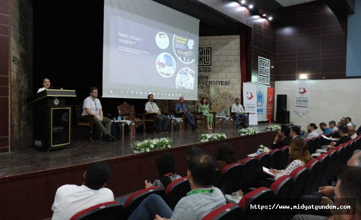 Mardin'de "Nefret Söyleminin Nesnesi Olarak Göçmen" konulu çalıştay yapıldı