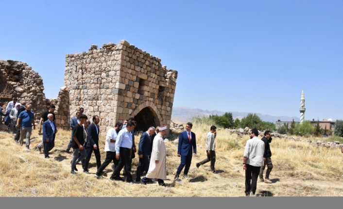 Diyanet İşleri Başkanı Erbaş, Şırnak'ta Kur'an kursunun açılışını yaptı