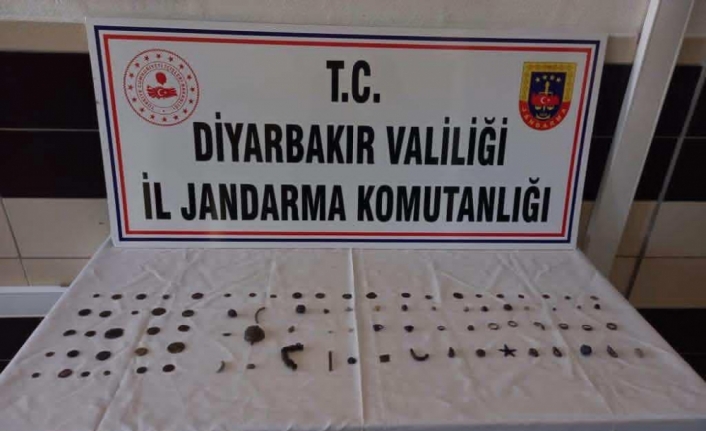 Diyarbakır'da tarihi eser kaçakçılığı operasyonunda 4 zanlı yakalandı