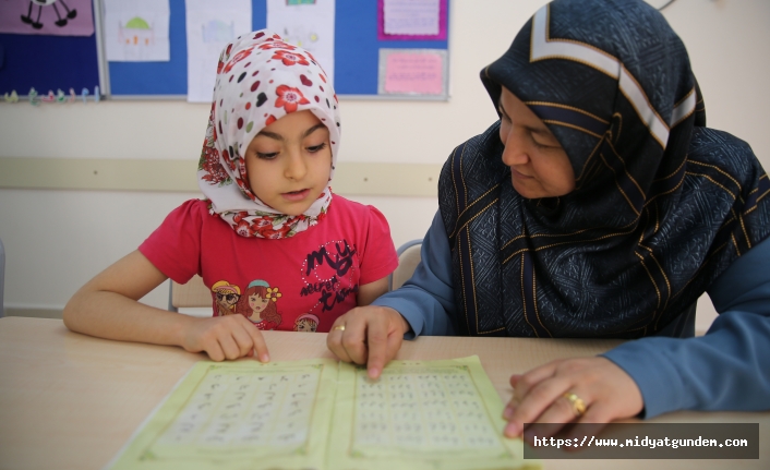 Mardin'de işitme engelli çocuklar Kur'an-ı Kerim öğreniyor