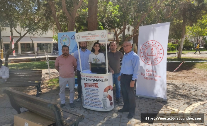 Mardin'de LGS sınavına giren öğrencilere tercih desteği