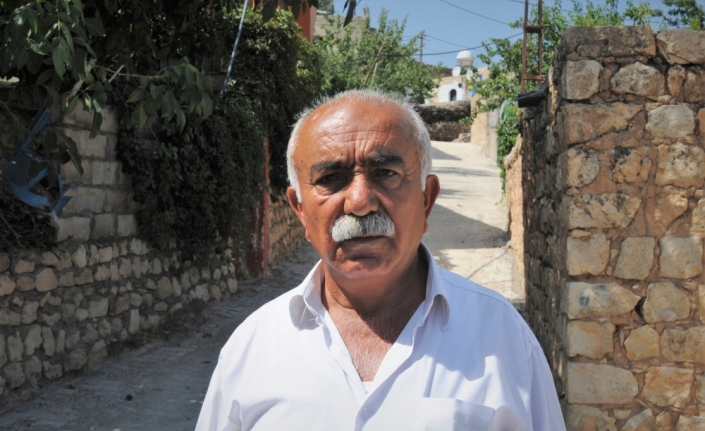 Mardin'in kırsal mahallelerinde kilitli parke taşı çalışması