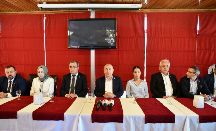 Zafer Partisi Genel Başkanı Özdağ, Gaziantep'te gazetecilerle buluştu: