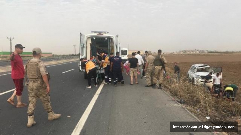 Mardin'de otomobilin devrilmesi sonucu 4 kişi yaralandı