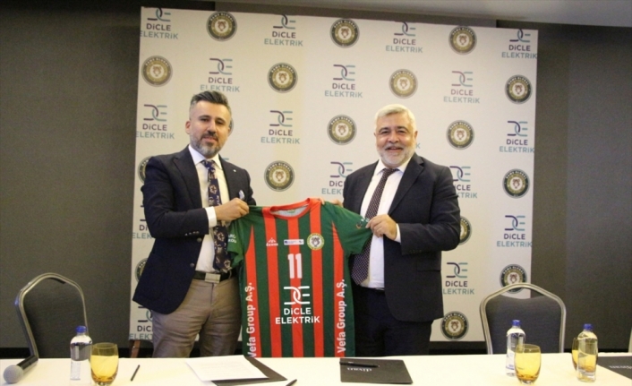 Dicle Elektrik yeni sezonda da Cizre Belediyespor'un forma sponsoru oldu