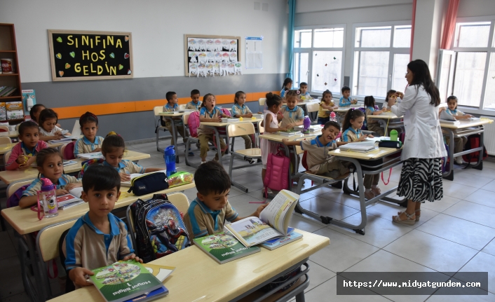 Mardin'de yeni eğitim öğretim yılı başladı