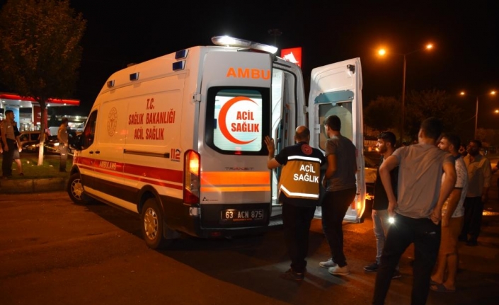 Şanlıurfa'da 2 otomobilin çarpıştığı kazada 1 kişi öldü, 4 kişi yaralandı