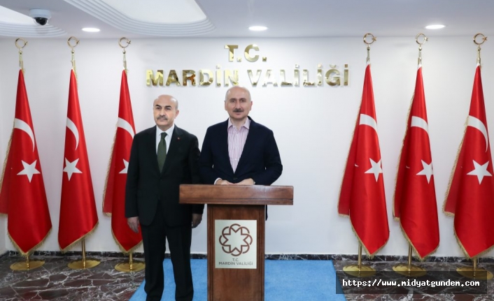 Ulaştırma ve Altyapı Bakanı Karaismailoğlu, Mardin’de