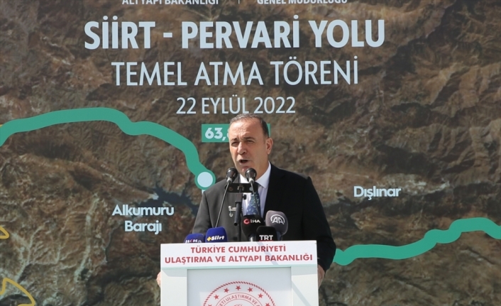 Ulaştırma ve Altyapı Bakanı Karaismailoğlu Siirt-Pervari Yolu Temel Atma Töreni'nde konuştu:
