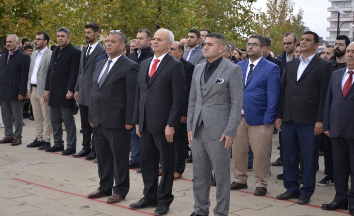 Halfeti'de Öğretmenler Günü dolayısıyla tören düzenlendi