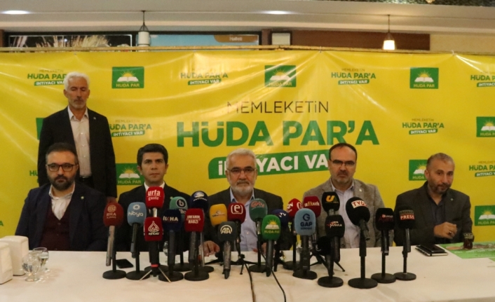 HÜDA PAR Genel Başkanı Yapıcıoğlu, Şanlıurfa'da basın mensuplarıyla bir araya geldi