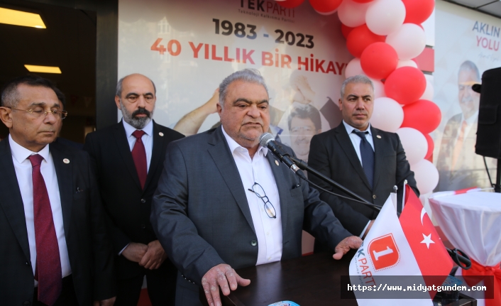 TEK Parti Genel Başkanı Ahmet Özal, partisinin Mardin İl Başkanlığını açtı