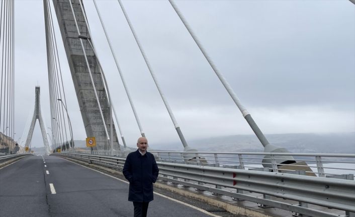 Ulaştırma ve Altyapı Bakanı Karaismailoğlu, Nissibi Köprüsü'nde incelemede bulundu: