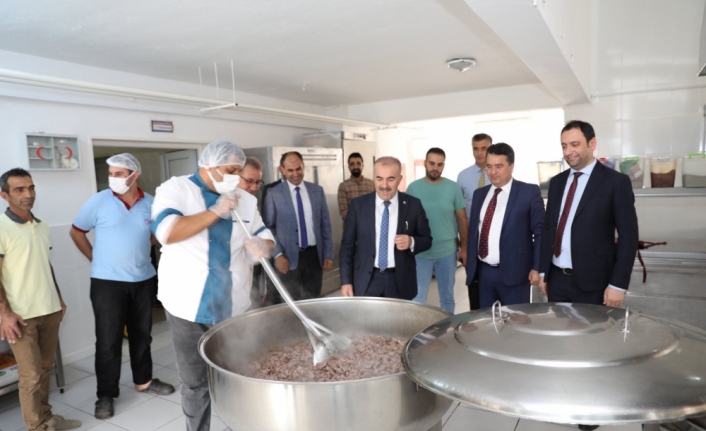 Mardin'de 47 bin 506 öğrenciye sıcak yemek hizmeti